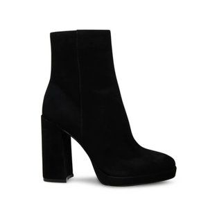Steve Madden Main Black Suede Boot, 7.5, never worn!!